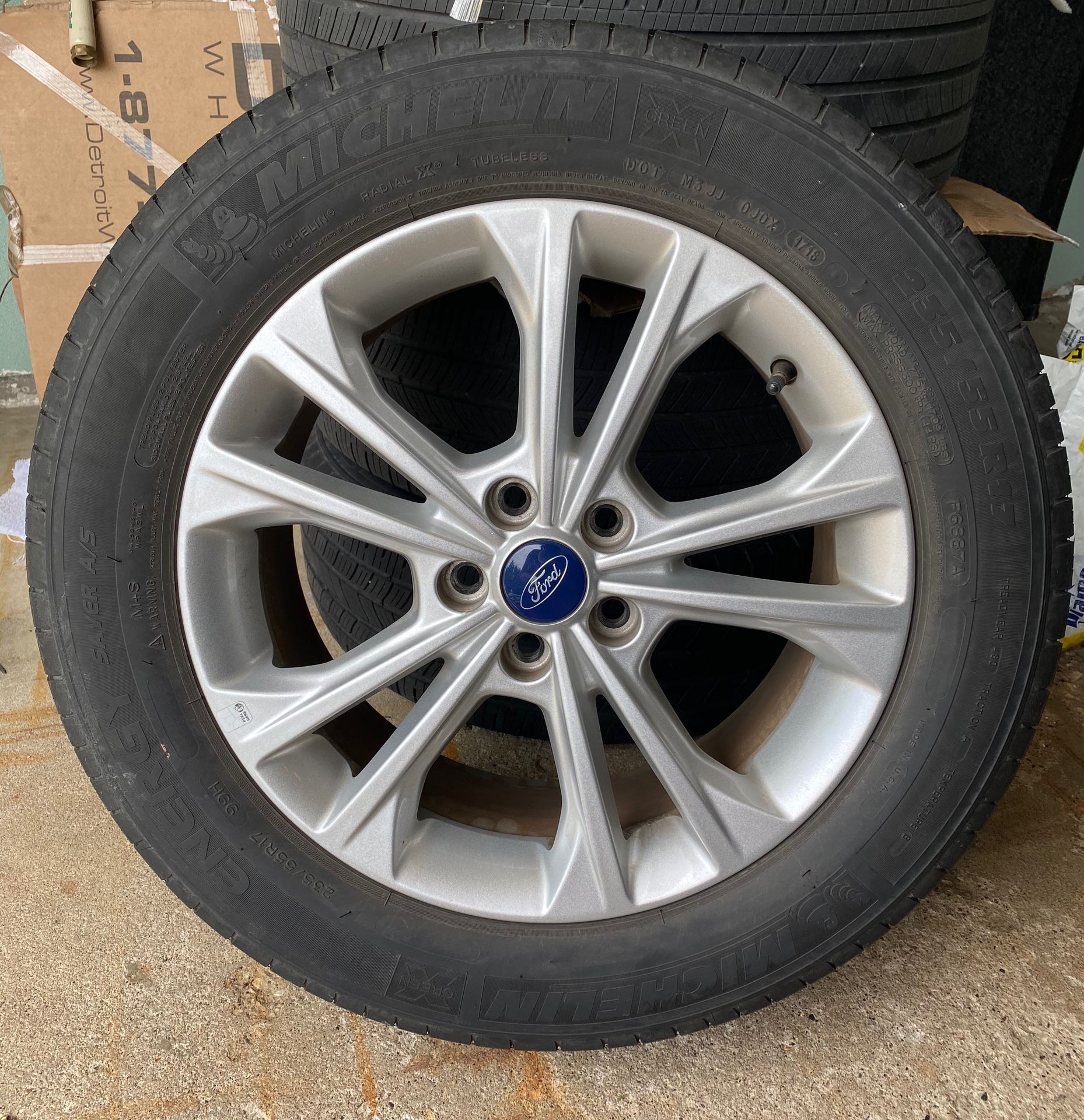 Ford 17" Rims and Michelin Tires (Sensors included)