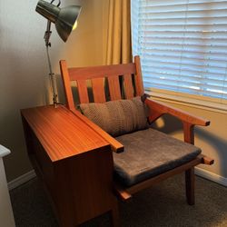 Reading Chair 