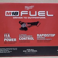 Milwaukee  M18 Grinder Variable Speed Paddle 