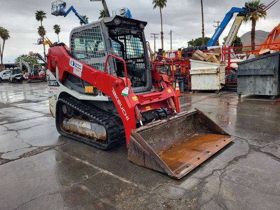 Skid Steer TL10v2-CR. **Free Bucket**
