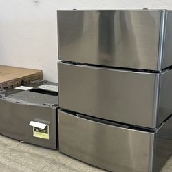 29” LG Laundry Pedestal For Washer And Dryer 