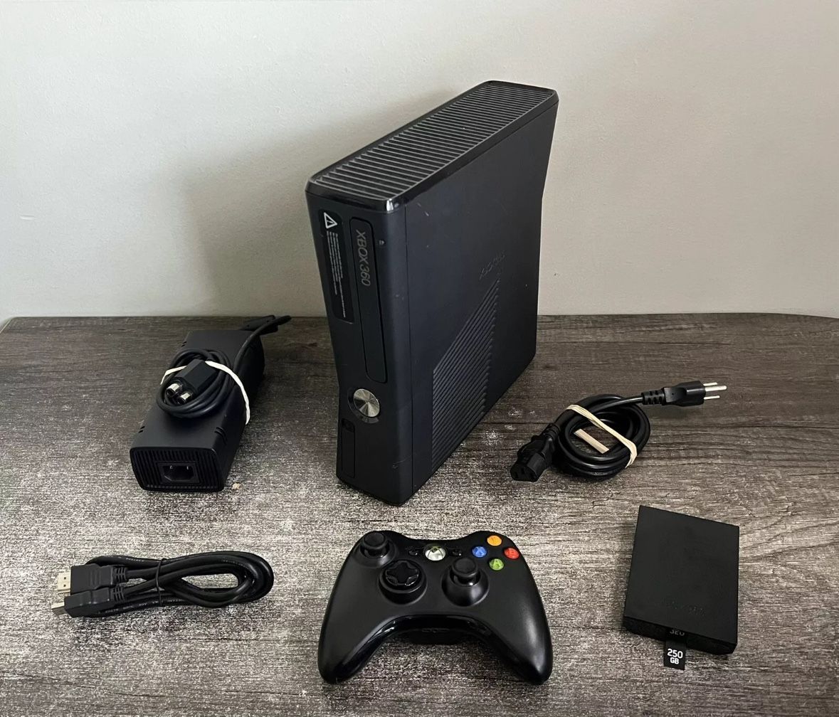 Xbox 360 Slim