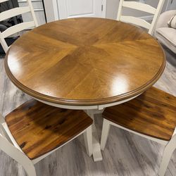 Kitchen Dining Table and 4 chairs