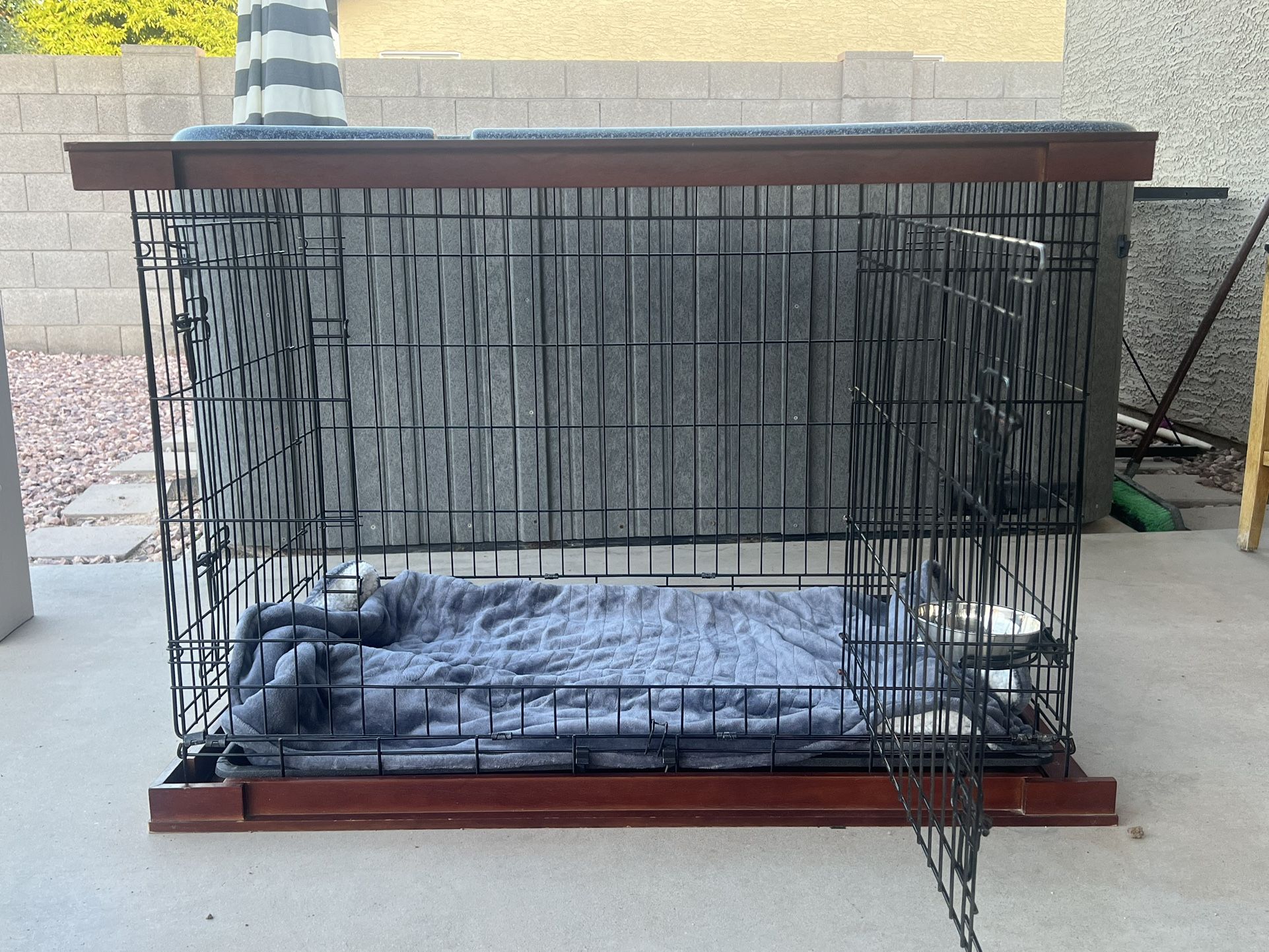 Large Dog Kennel Crate Cage 43” length x 32“ tall x 26“ wide