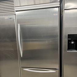 Kitchen Aid Counter Depth Bottom Freezer Built In 36” Fridge 