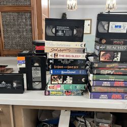 Various VHS Movie Tapes 