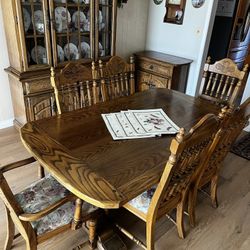 7-Piece Solid Oak Dining Set - Table & 6 Chairs (Excellent Condition)