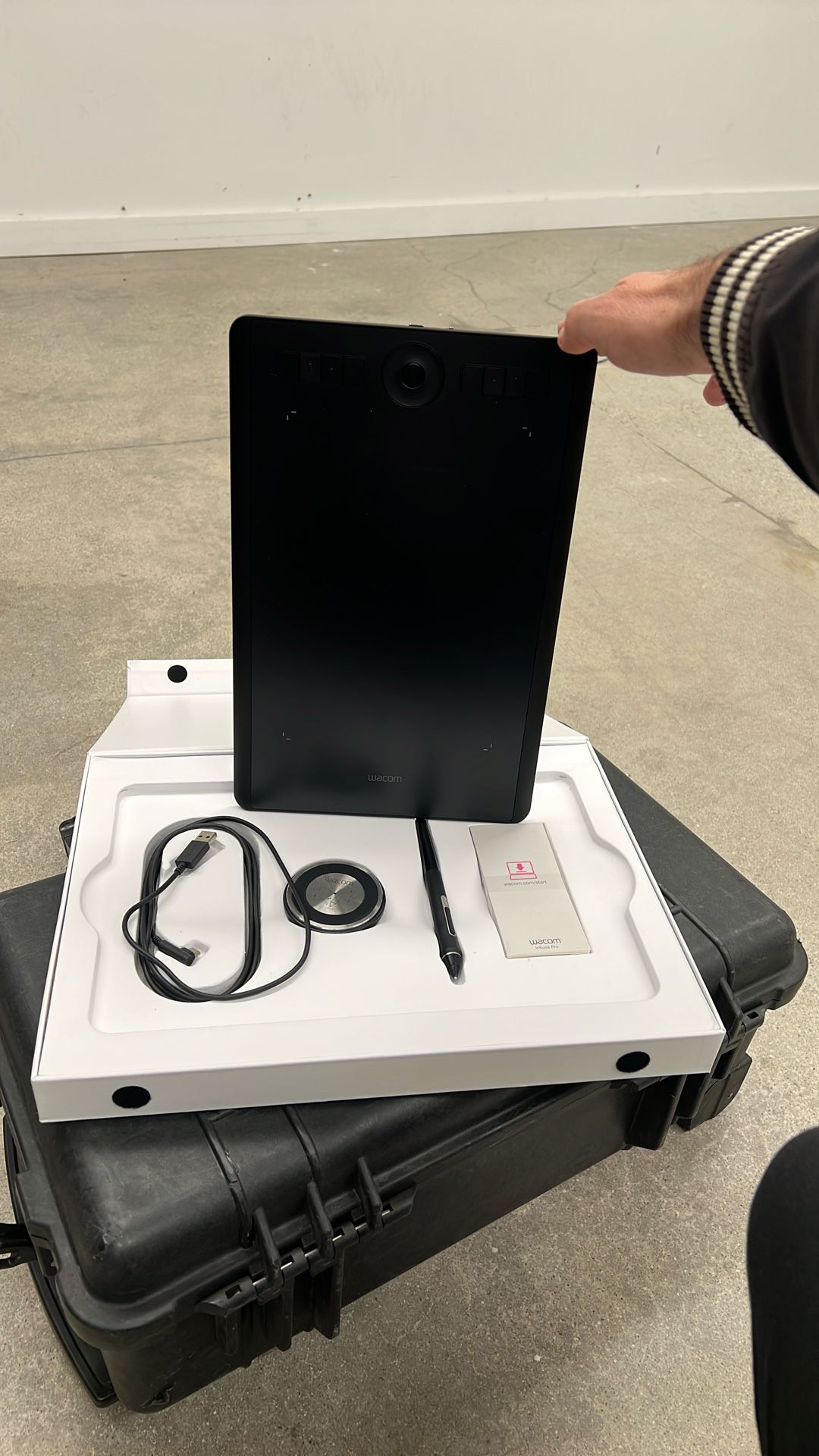 Wacom Intuos Pro Medium Creative Pen Tablet