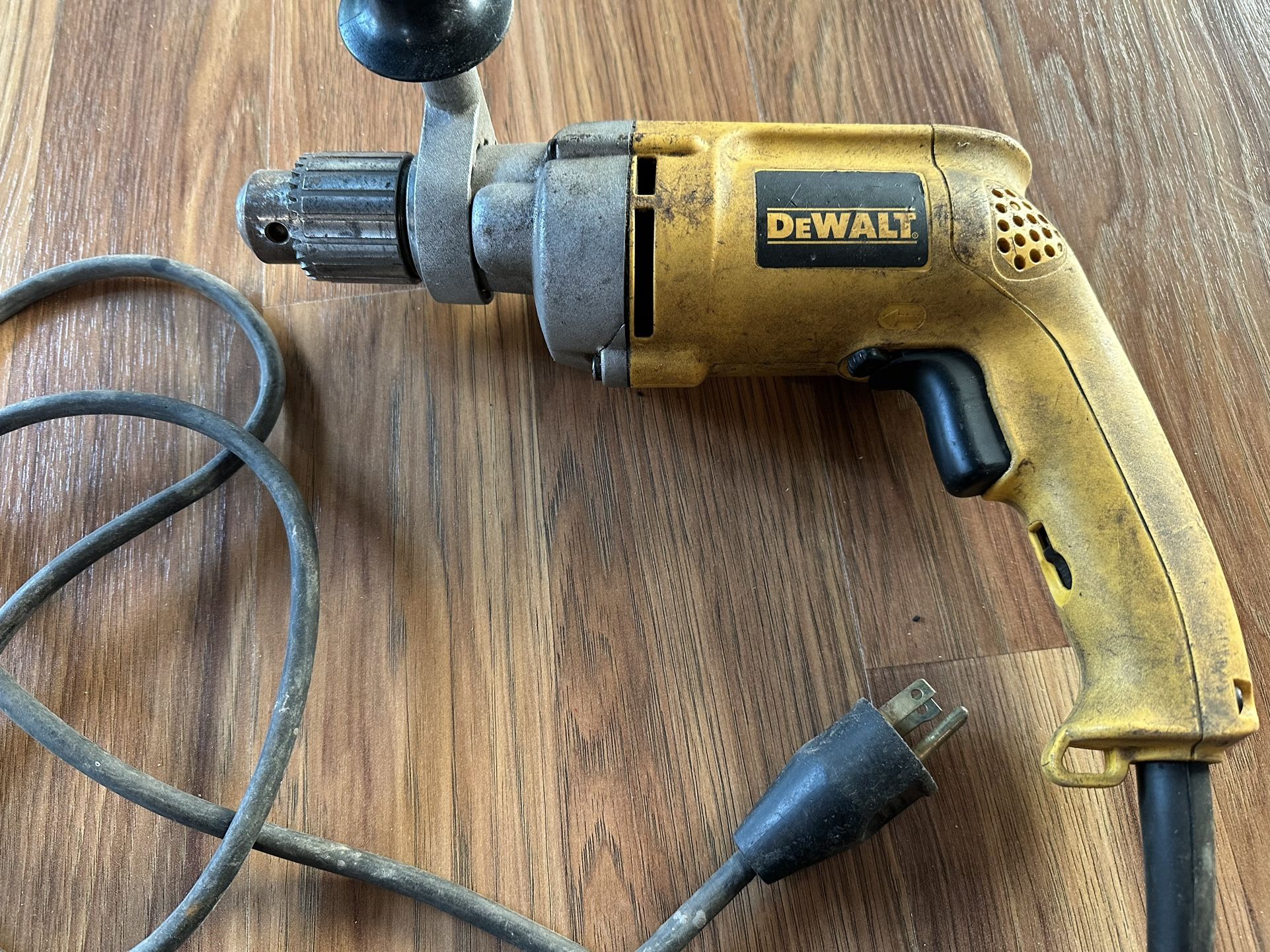 Dewalt Drill (no bits or case)