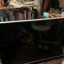 Sharp LED LCD TV 54.6in (NO REMOTE)