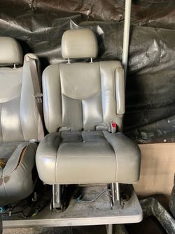 Yukon Denali Xl  (RR)  rear seat