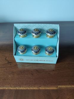 Set Of 6 Drawer Pulls