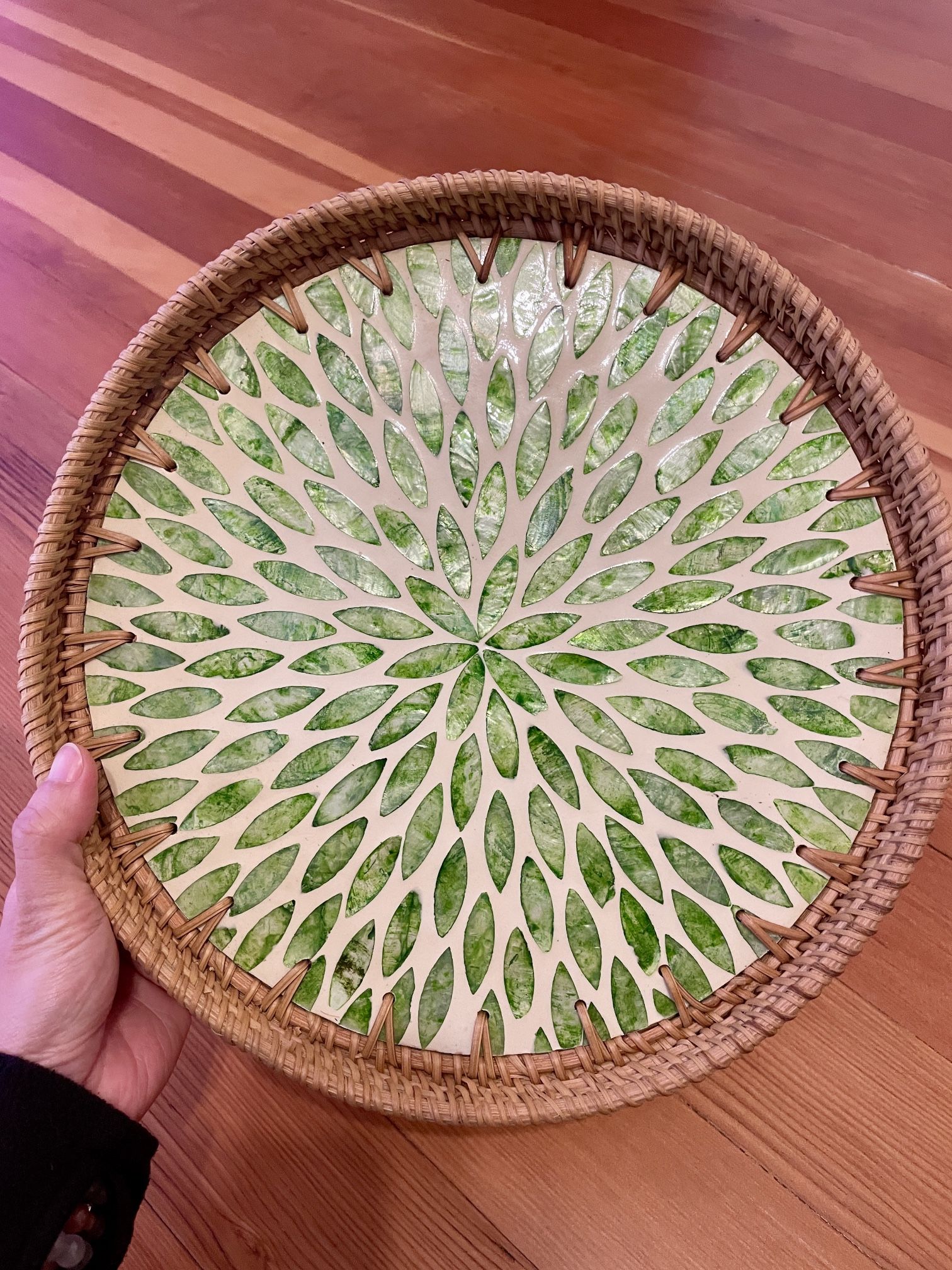 Rattan Pearl Tray 12"