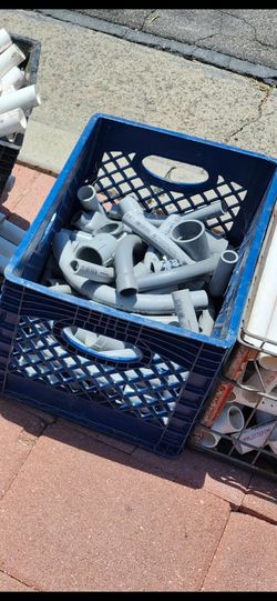 FREE MILK CRATE WITH CONDUIT 90° FITTING