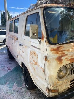 For 19 6440 Connell Ln. van￼