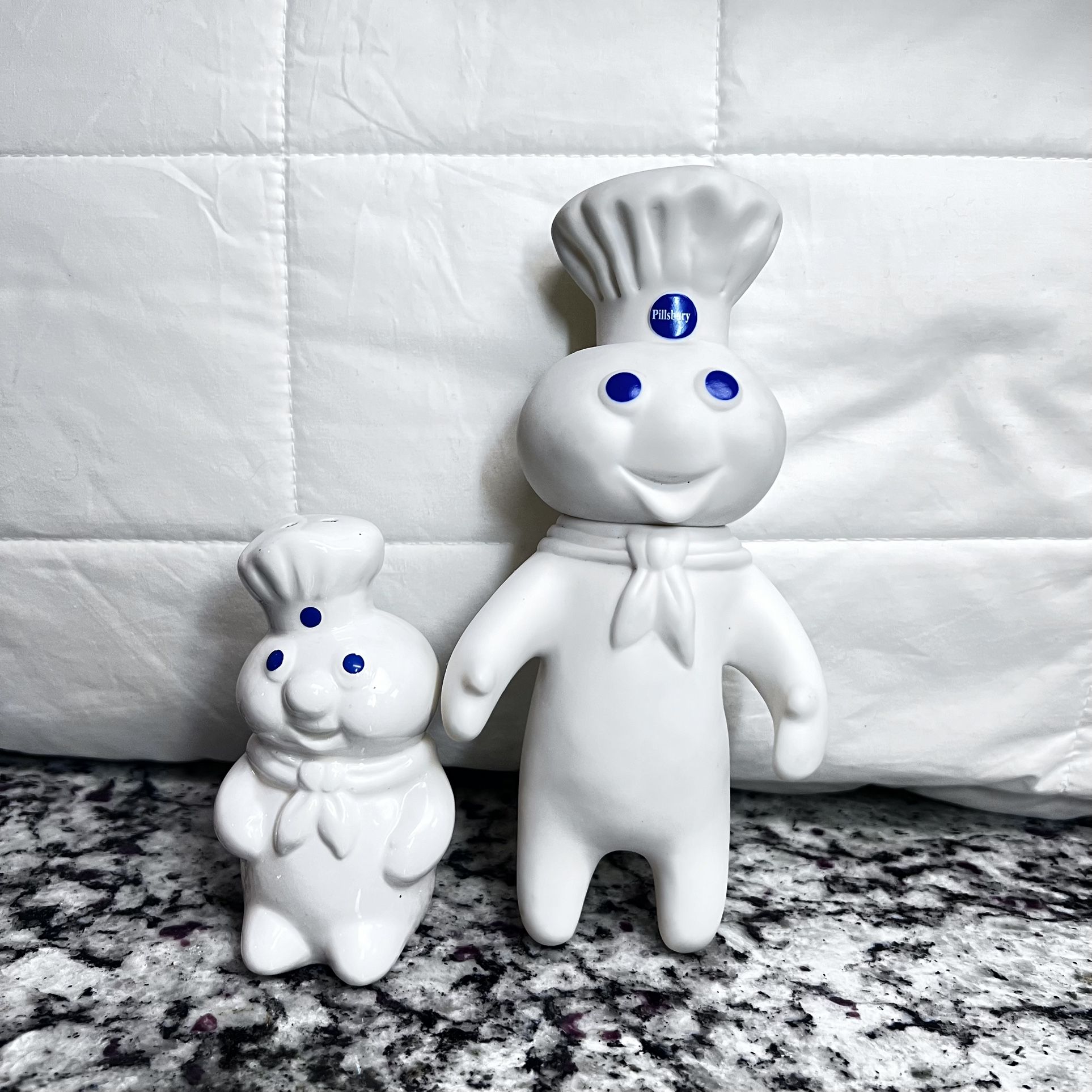 VINTAGE 1971 PILLSBURY POPPIN FRESH DOUGHBOY MASCOT 7" VINYL SWIVEL HEAD DOLL. 2 Pieces