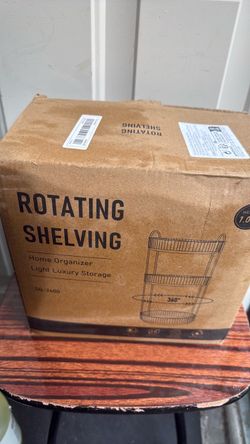 Rotating shelf organizer