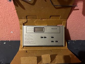 Honeywell Thermostat T7300A1005 | new.
