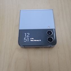 Unlocked Samsung  Flip 4