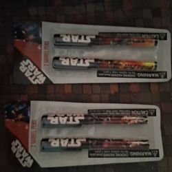 set of 2, 2 packs of Pens