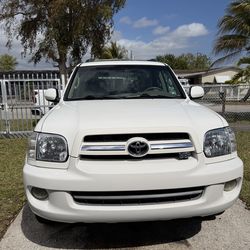 Toyota Sequoia