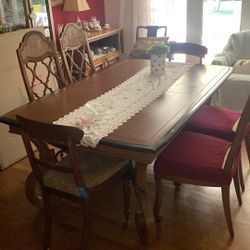 Dining Room Table 