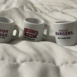 2000 Season MLB Mini Ceramic Coffee Mugs - Lot of 15 American League 