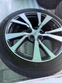 Nissan 18” wheels