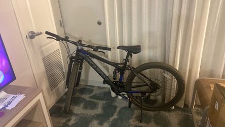 Black Ecarpat bicycle