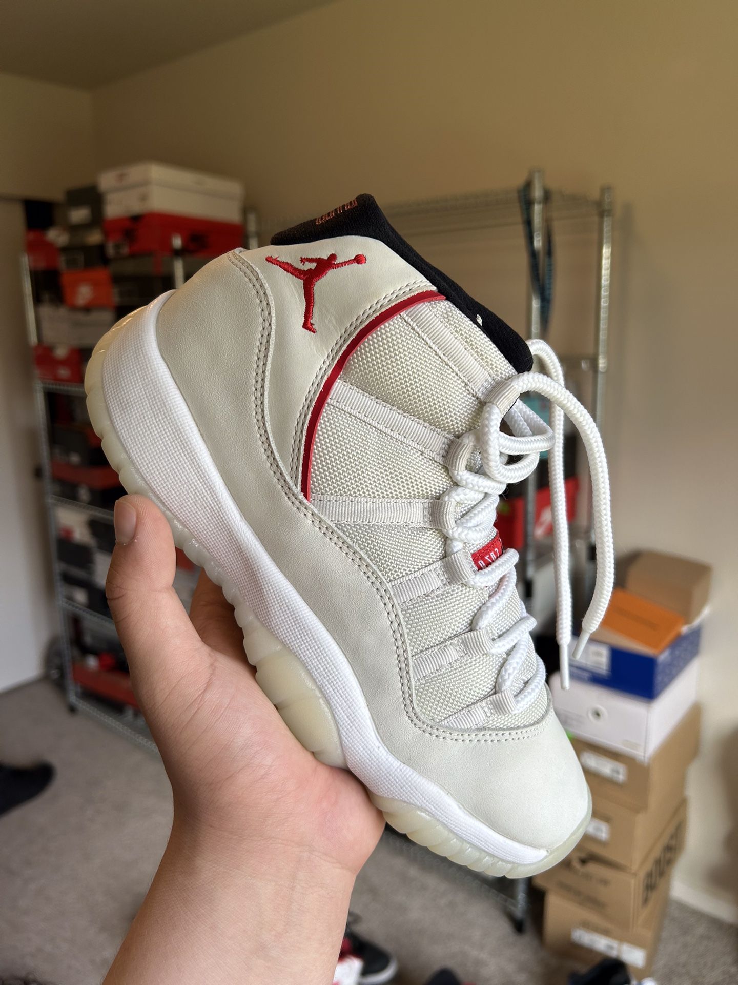 Jordan 11 Platinum Tint Size 7y/8.5W