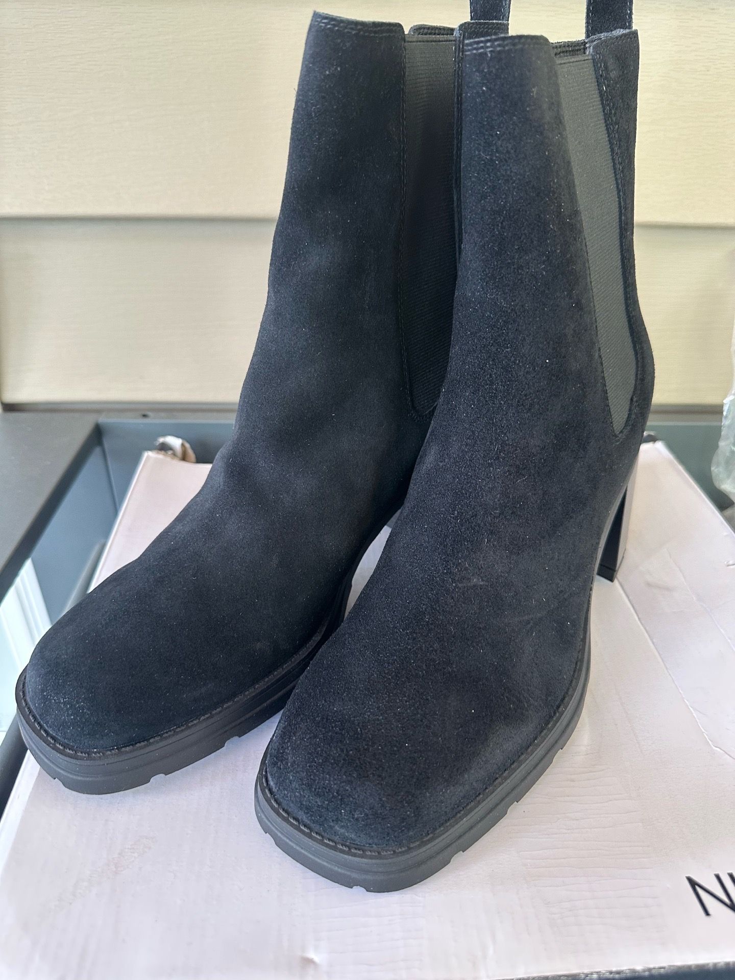 New, comfy boots. Size 10