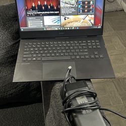 Omen 016 Gaming Laptop