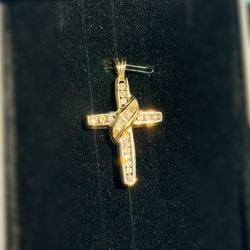 14k solid yellow gold 1CTW diamond cross pendant charm