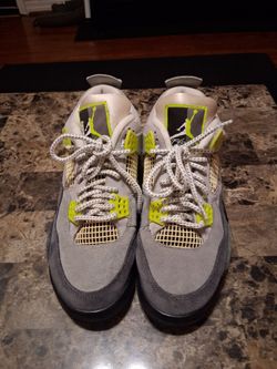 Women's Nike JORDANS 8.5