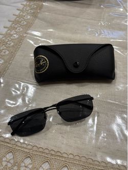 Raybans Men’s sunglasses