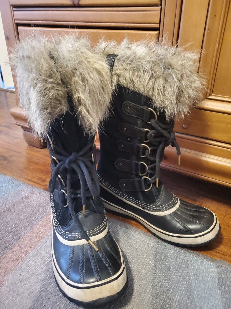 SOREL Women's Joan of Arctic Waterproof Winter Snow Boot - Ladies Size 9