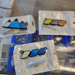 Grill badges