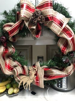 Rustic burlap Christmas decore