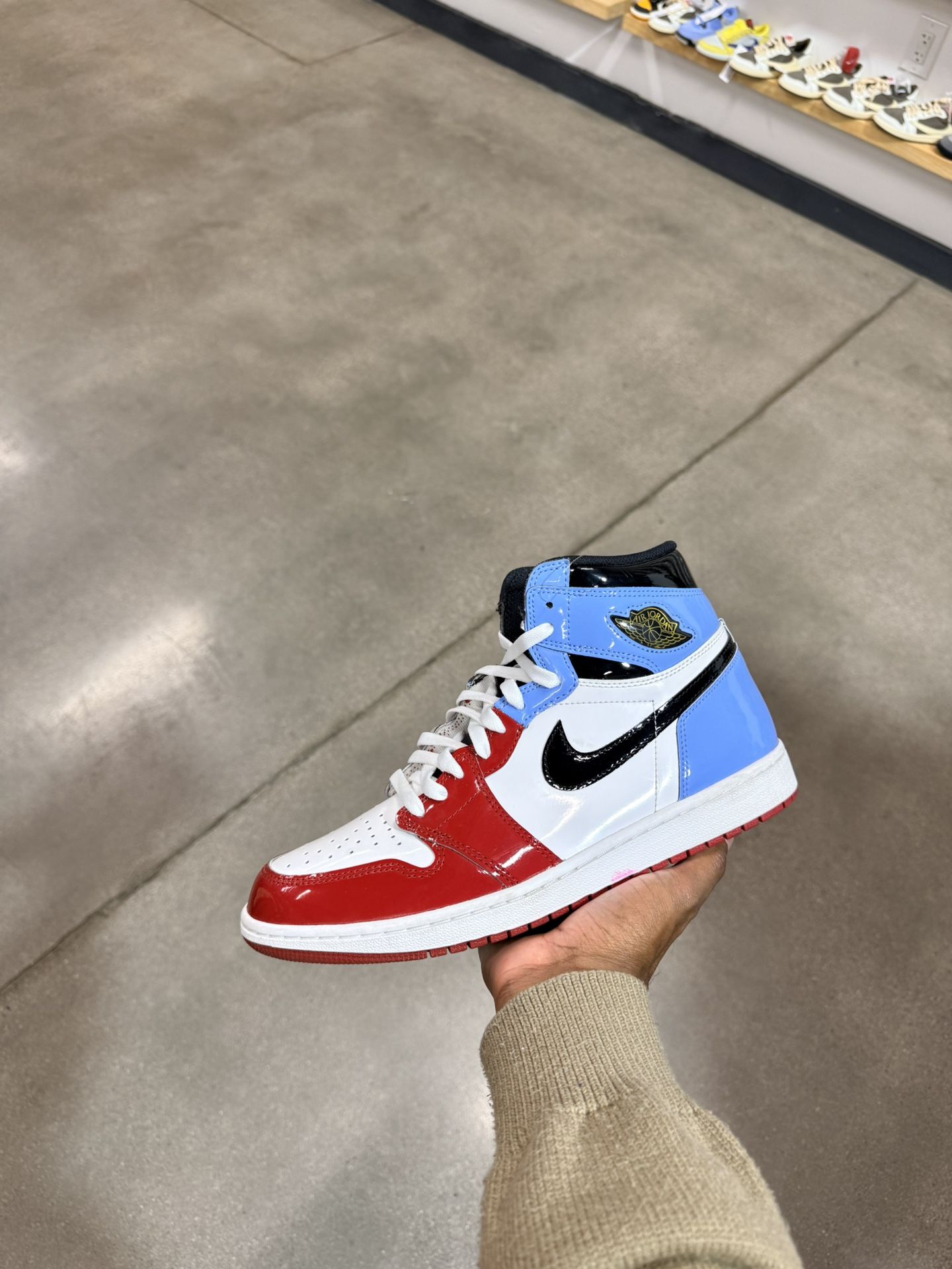 Pre-loved Air Jordan 1 High Fearless Sz11  No Box 