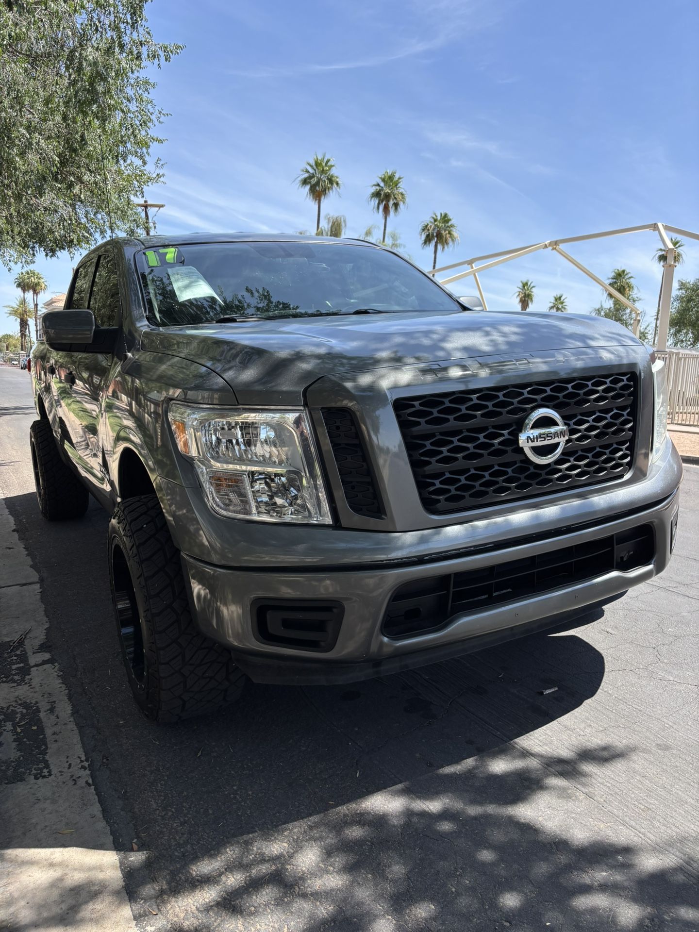 2017 Nissan Titan