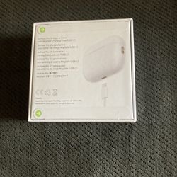 AirPods 2 USB MagSafe Charging 