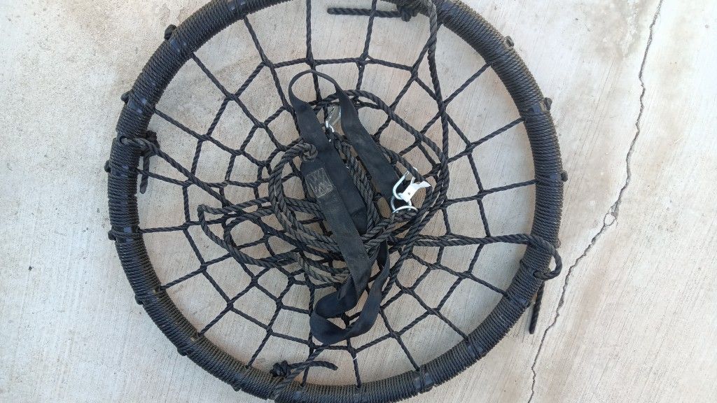 Castaway Web Tree Swing