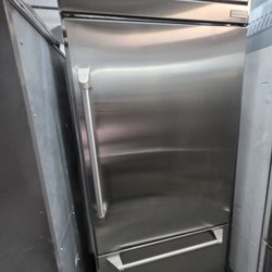 36" GE MONOGRAM BUILT IN BOTTOM FREEZER STAINLESS STEEL 
