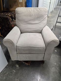 Pottery Barn Kids Comfort Swivel Glider Recliner (Delivery Available)