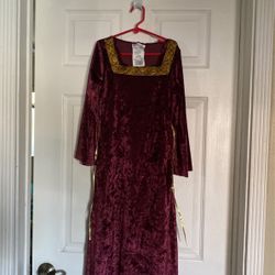 Lady Of The Palace (medieval)