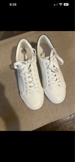 Nautica White Low-Top Sneakers Size 9.5