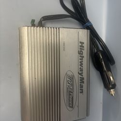 Highwayman HM300 Travel Power Adapter 