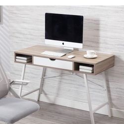 Desk & Chair 