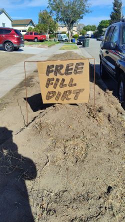 Free Construction fill Dirt