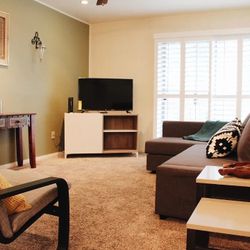 1bed , 1ba 